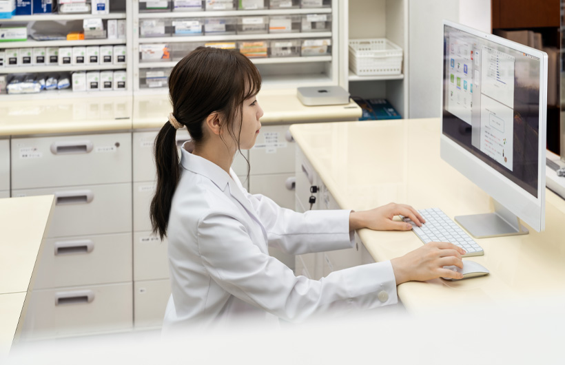 Hệ thống kỹ thuật số đảm bảo rằng tất cả các cơ sở nhà thuốc đều trữ hàng đầy đủ và đáp ứng nhu cầu của khách hàng.
